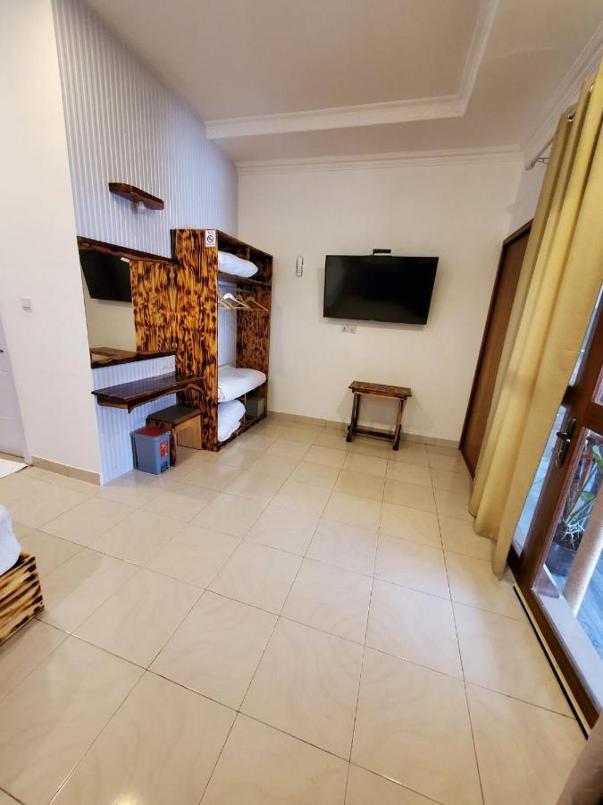 Sun & Surf Hotel Thulusdhoo Luaran gambar