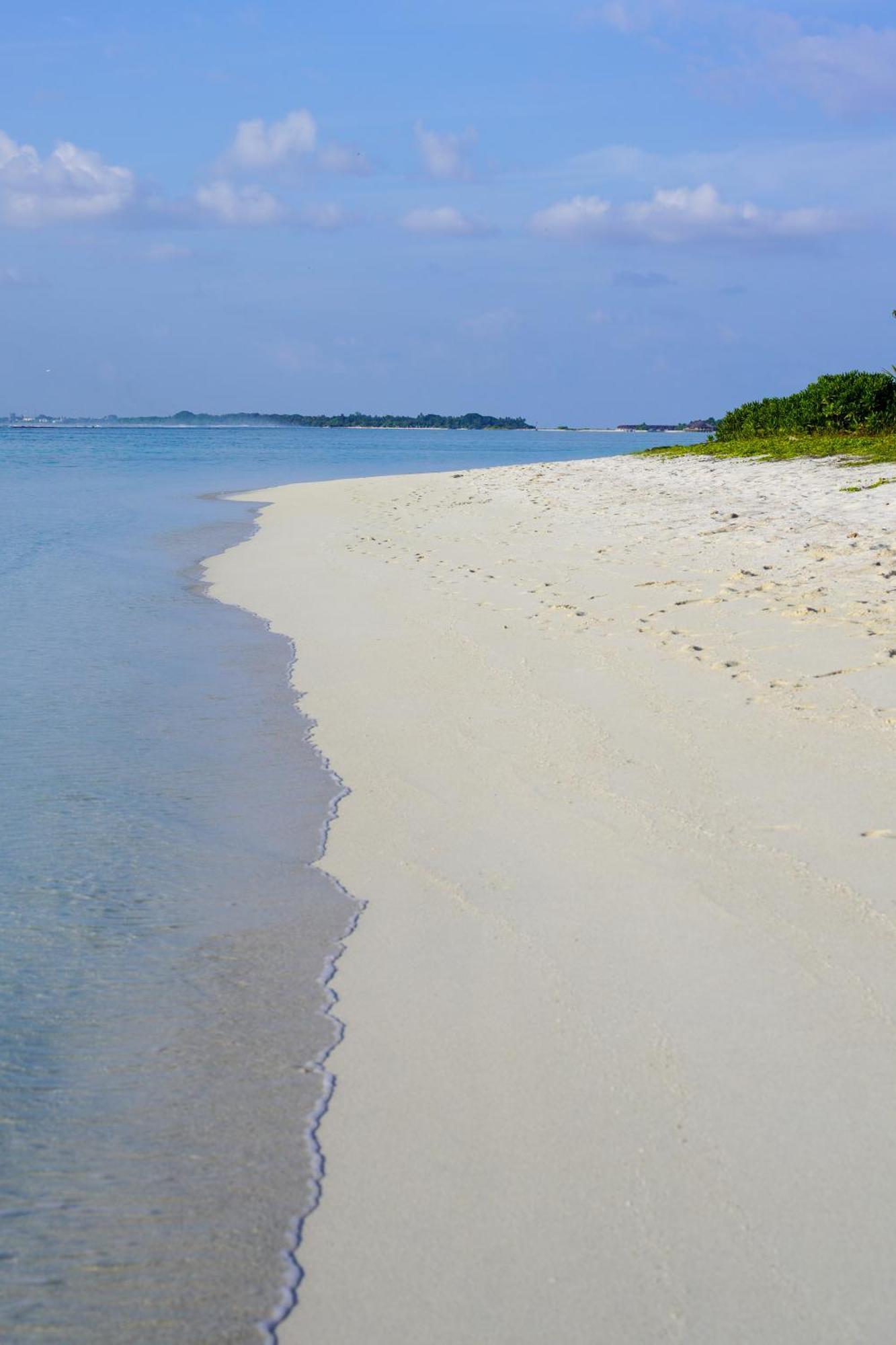 Sun & Surf Hotel Thulusdhoo Luaran gambar